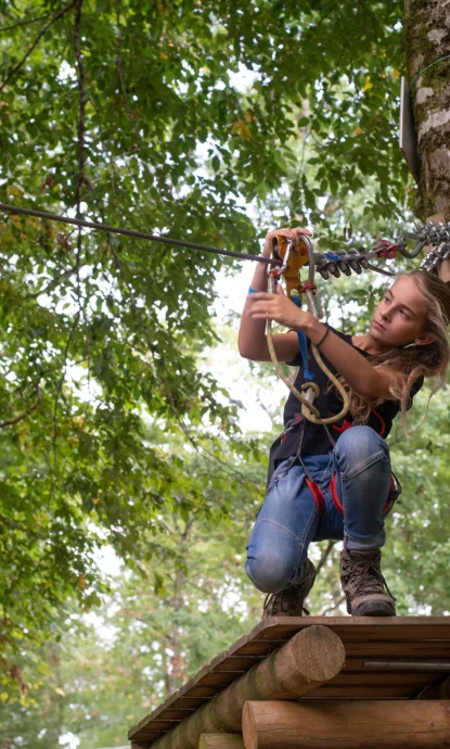parc aventure en famille avec parcours accrobranches et tyroliennes