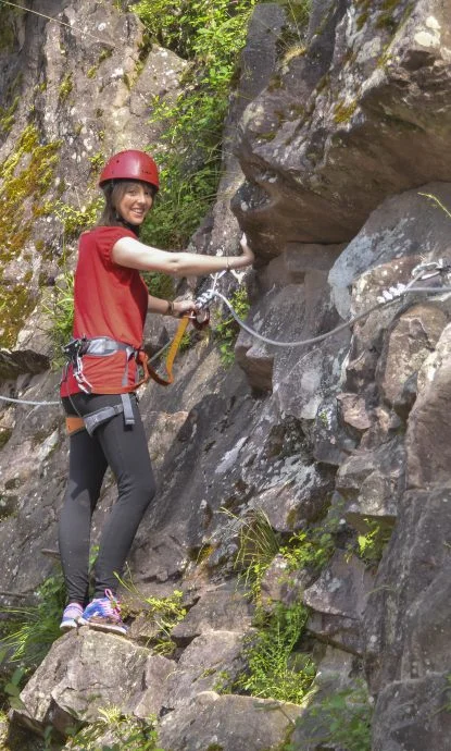cliente sur la via ferrata du baztan à bidarray, la seule via ferrata du département