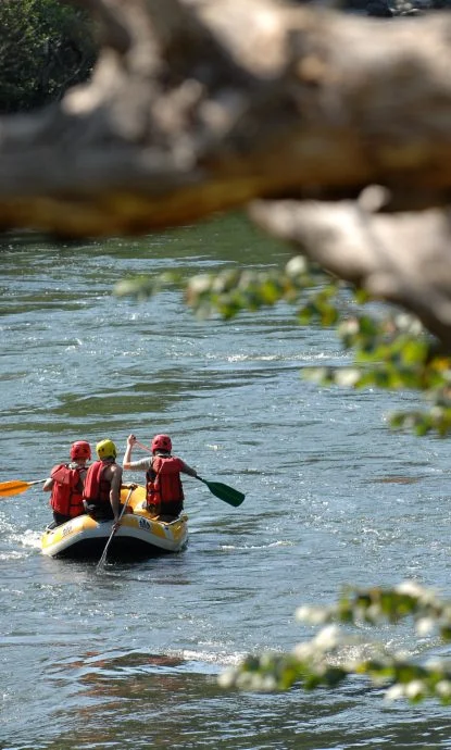 activités avec moniteurs rivière - vacances sportives Pays Basque - prix activités rafting