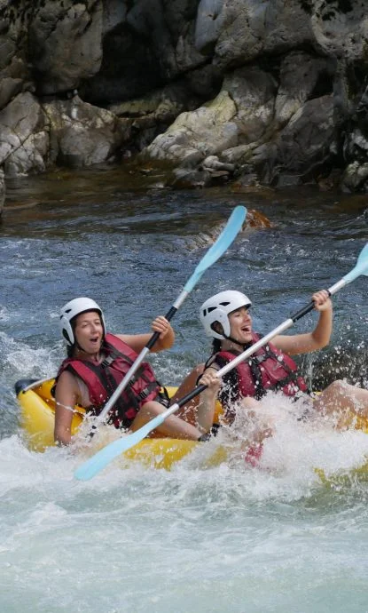 c’est quoi un canoraft ? canoraft Pays Basque réserver canoraft Bidarray